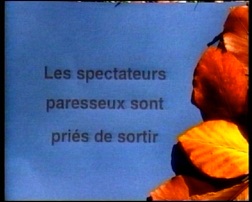 Les raisons des boutons sur la personne dans 24 ans